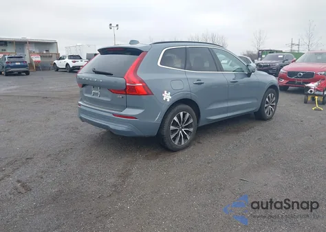 2023 Volvo Xc60 B5 Core z USA, uszkodzony, nr VIN YV4L12RVXP1383693